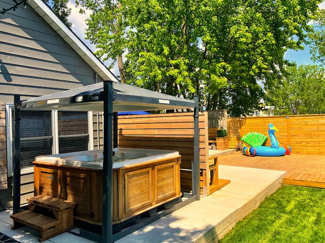 Gables Cottage Resort managed Airbnb listing 1