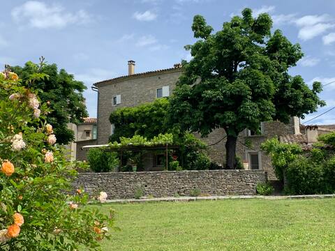 GITE MAS DU SIGALAS near PIC ST LOUP