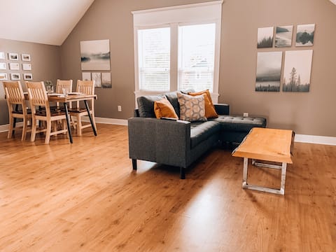 Successful Airbnb property: Sitka Cedar Guest Suite in historic Ladner, B.C. in Delta