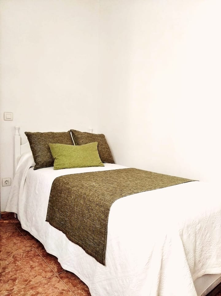 غرفة النوم 1