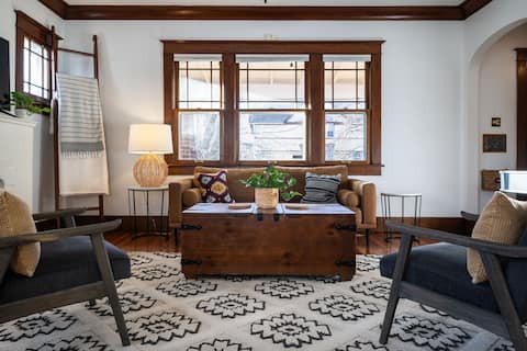 Popular Airbnb listing: Stylish and Comfortable Home | Heart of Denver in Baker