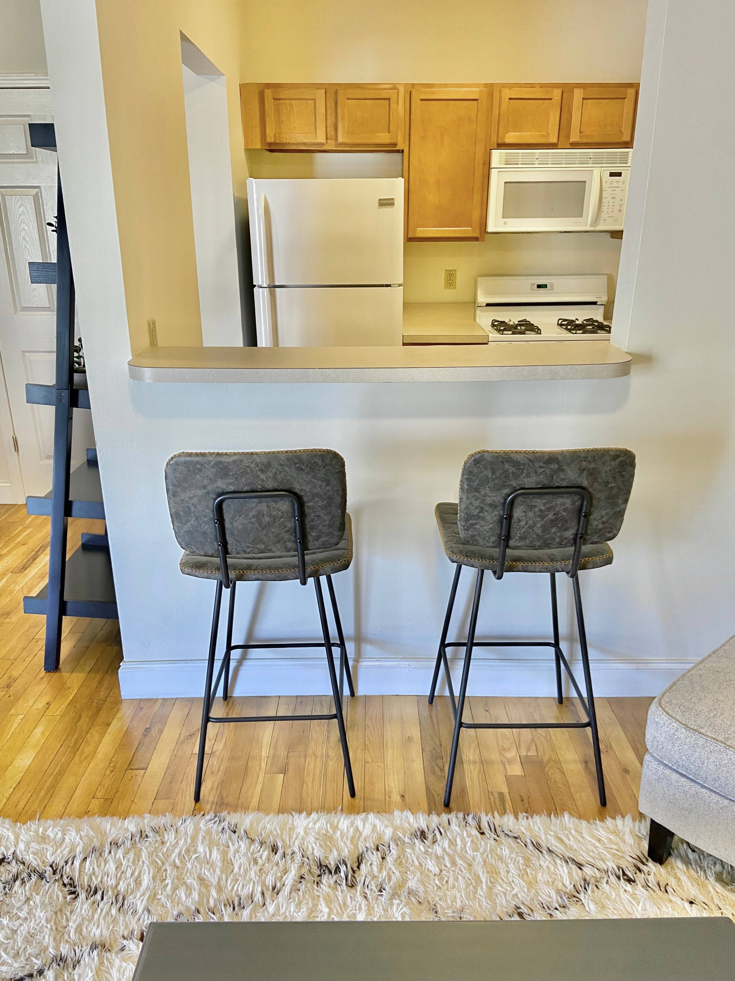 108 • 2BR/2BA • Bright & Spacious • Remote Work - Photo 9
