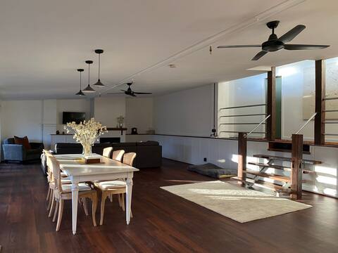 Loft Annandale - Luxury Warehouse Conversion
