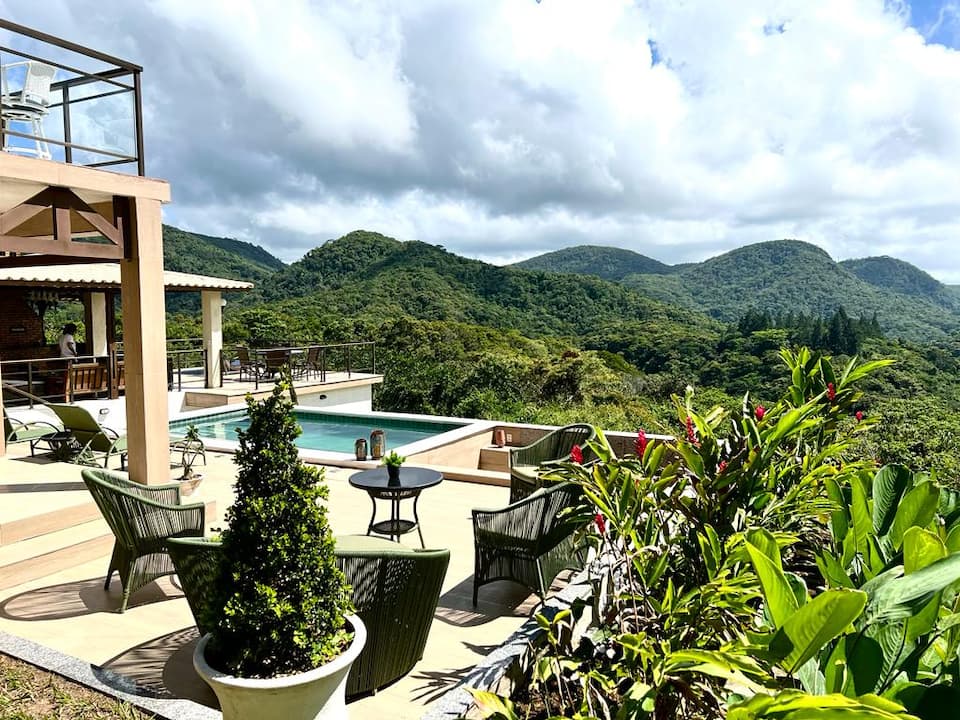 Top-earning Airbnb listing in Guaramiranga, 5 bedrooms