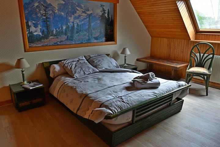 საძინებელი 1