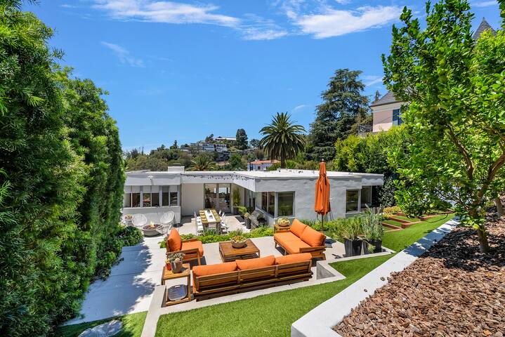 Private 2 BD home in the Hills-yard, view & office