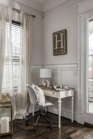 Salt in the City:Serene Downtown Nashville Escape gallery image 5