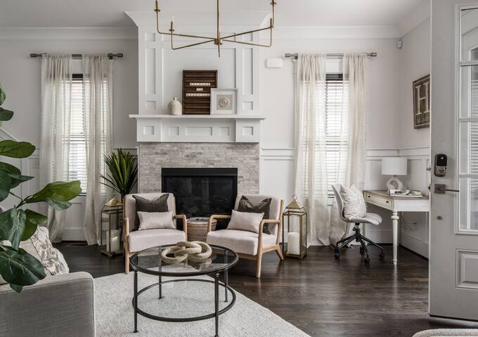 Salt in the City:Serene Downtown Nashville Escape gallery image 4