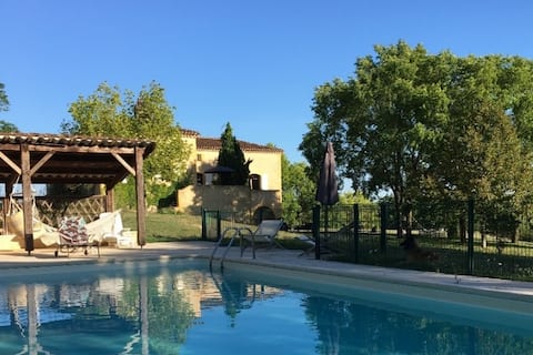 Entire Family House, tennis, pool, 12 p.