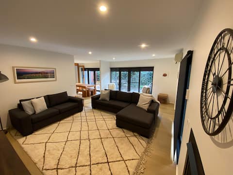 Top performing Airbnb: The Alpine Butler, Bright in Bright