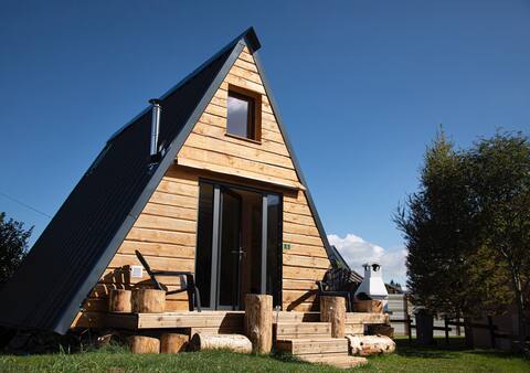 Atypical chalet in the heart of the mountains