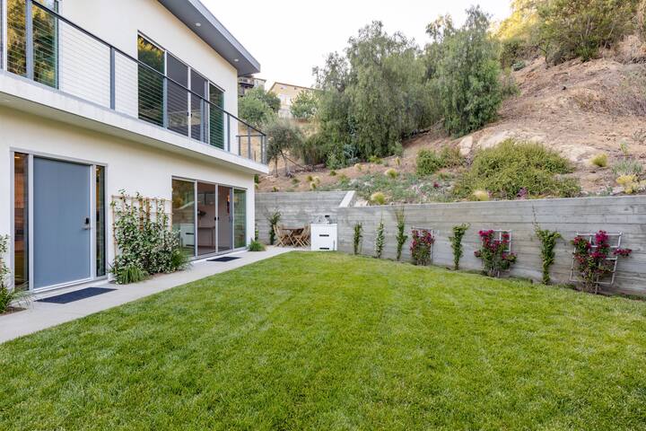 Designer Retreat Highland Park/Explore Pasadena gallery image 2