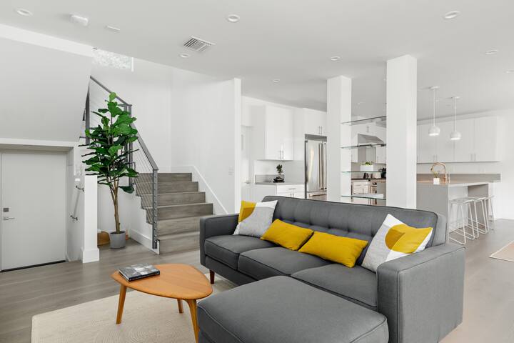 Designer Retreat Highland Park/Explore Pasadena gallery image 5