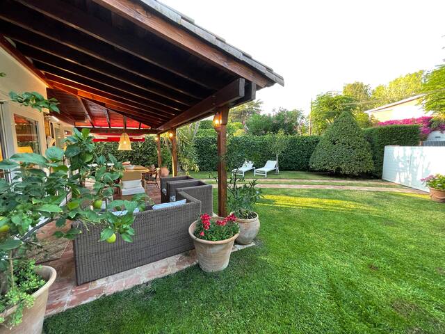 CASA CON ENCANTO con JARDIN a 400 mts de la PLAYA