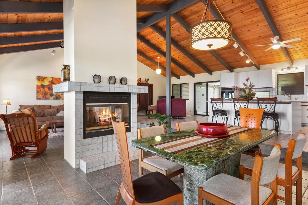 Top Airbnb: Spacious home with expansive ocean view! in Kailua