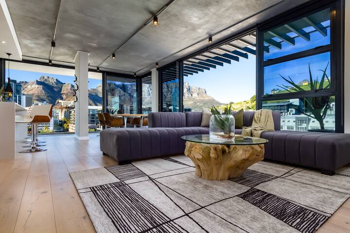 The Presidential Suite Corner Penthouse Docklands gallery image 2