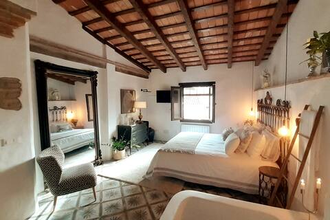 Romantic House with private Sauna. Eternal Rural.