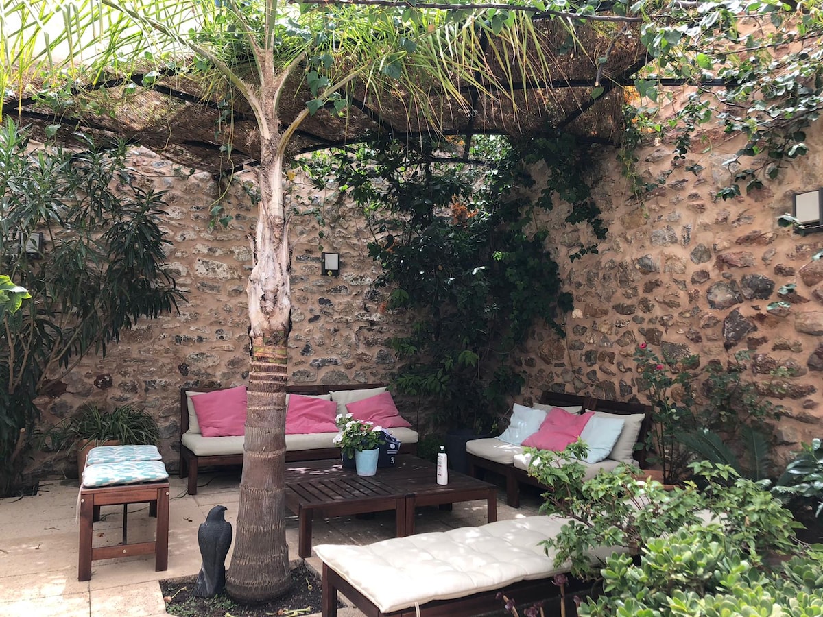 Top Airbnb: Es Pati des Convent, house with pool in Artá à Artà