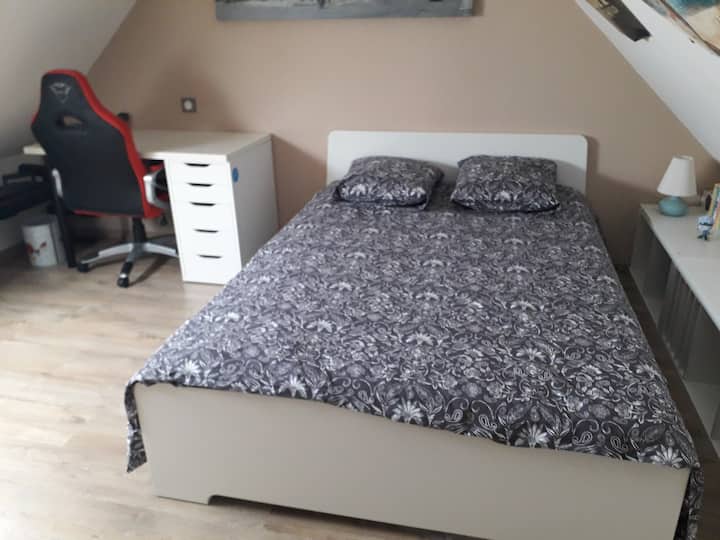 Schlafzimmer 3, ein Bett 140*200