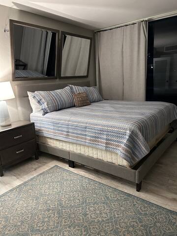 Beach Front ! 2 Bedrooms+2 Baths-Great Location! gallery image 5