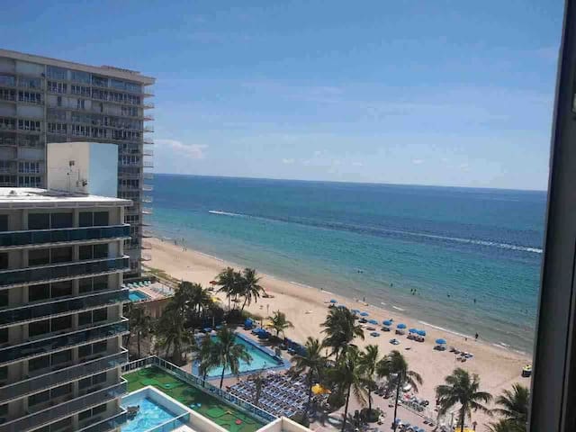 Beach Front ! 2 Bedrooms+2 Baths-Great Location!