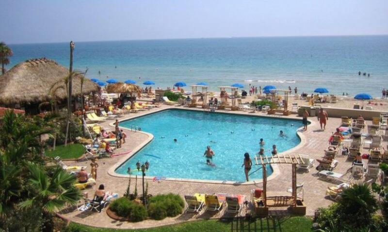 Beach Front ! 2 Bedrooms+2 Baths-Great Location! gallery image 2