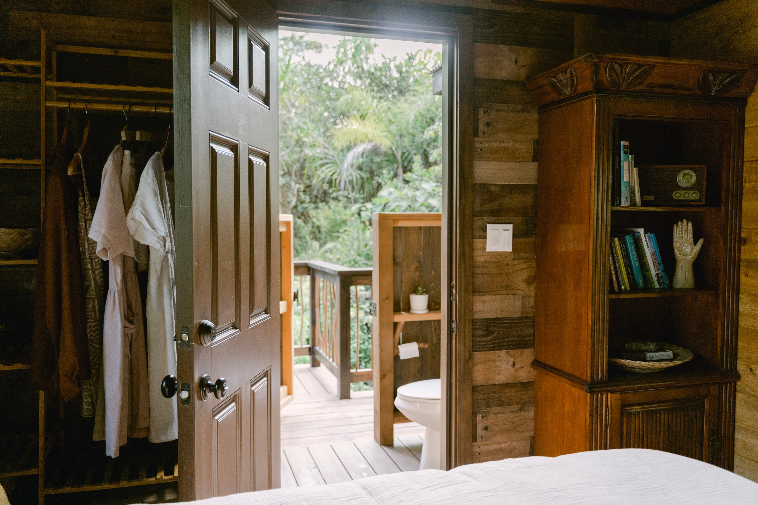 Cabin in Pahoa · ★4.96 · 1 bedroom · 4 beds · 1 private bath - Image 10