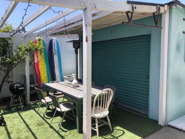 Iconic Venice Beach Bungalow gallery image 3