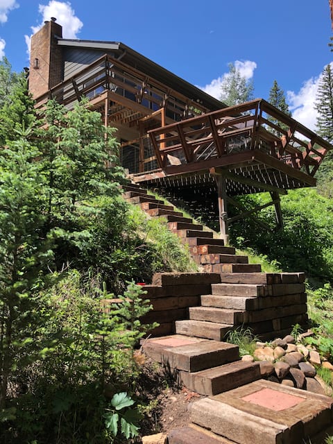 Cabin on the Creek  with Hot Tub and Steam Shower