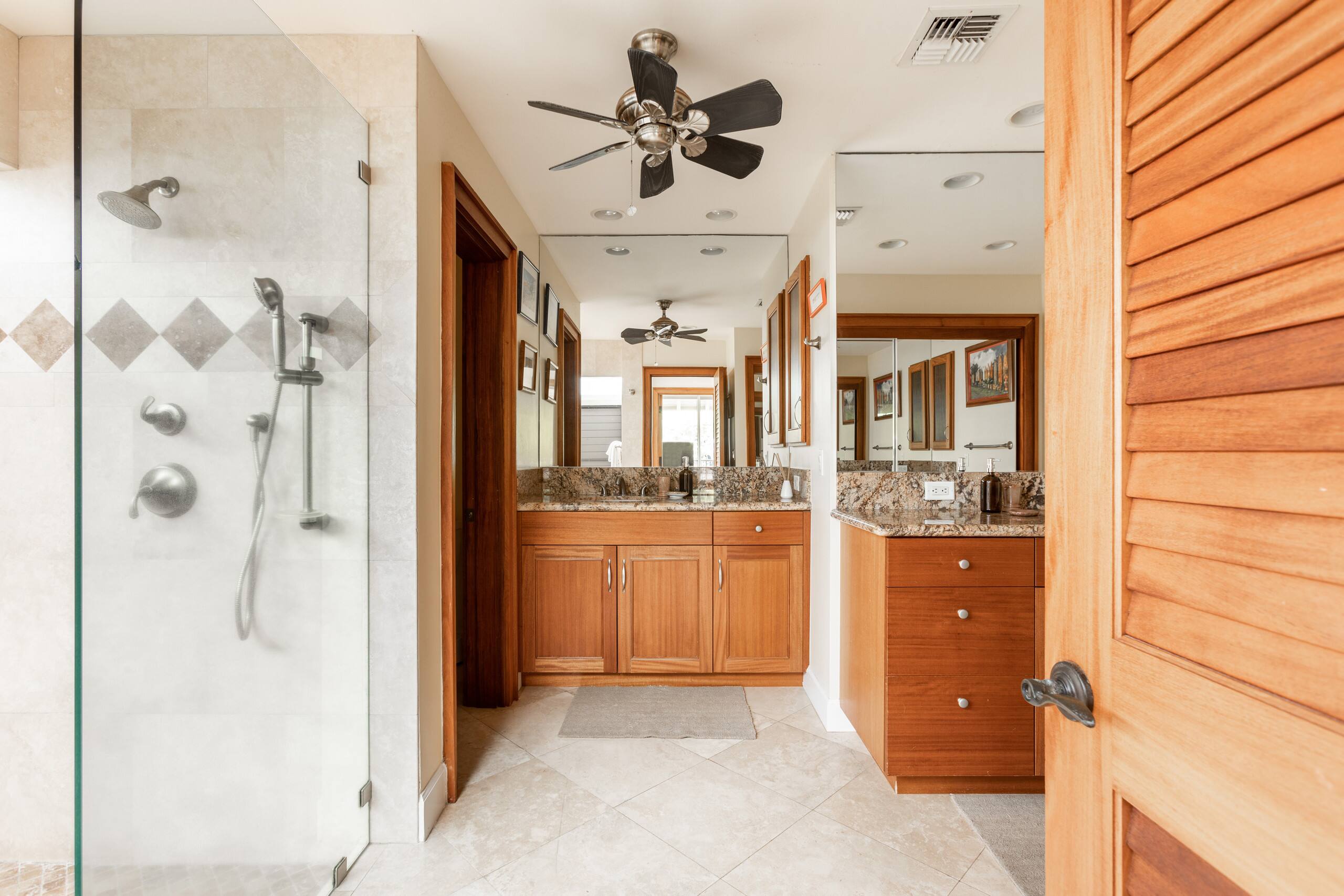 Condo in Lahaina · ★4.92 · 1 bedroom · 2 beds · 1 bath - Image 33
