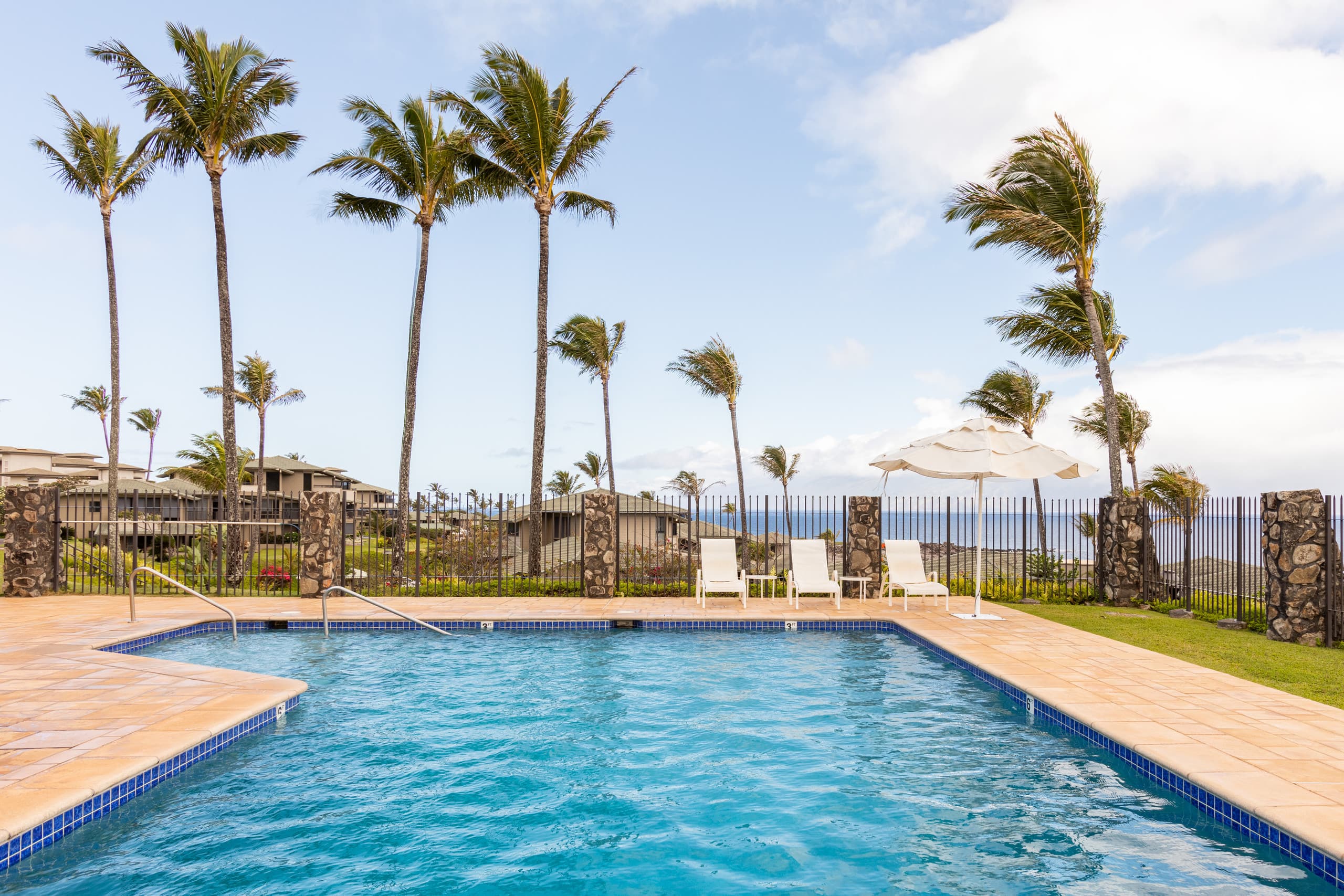 Condo in Lahaina · ★4.92 · 1 bedroom · 2 beds · 1 bath - Image 6