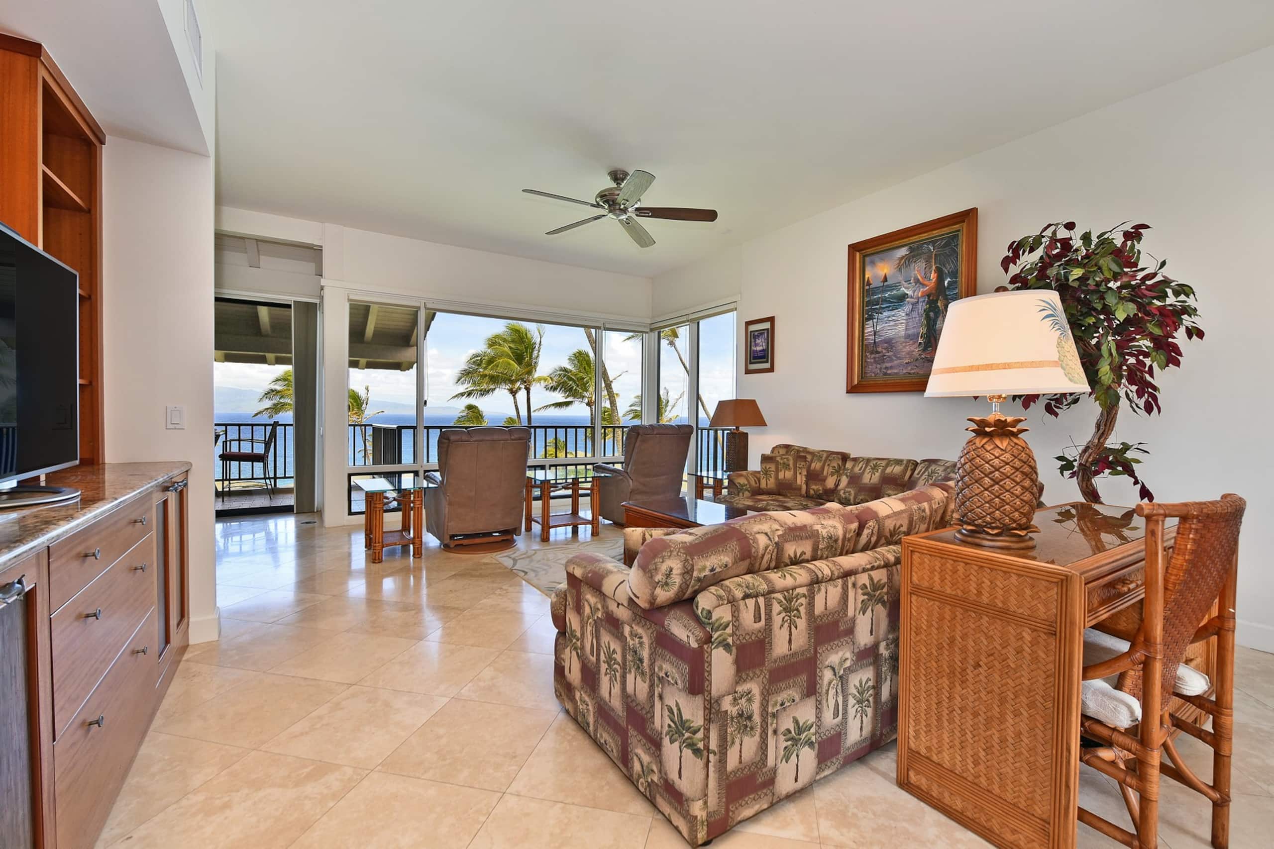Condo in Lahaina · ★4.92 · 1 bedroom · 2 beds · 1 bath - Image 16
