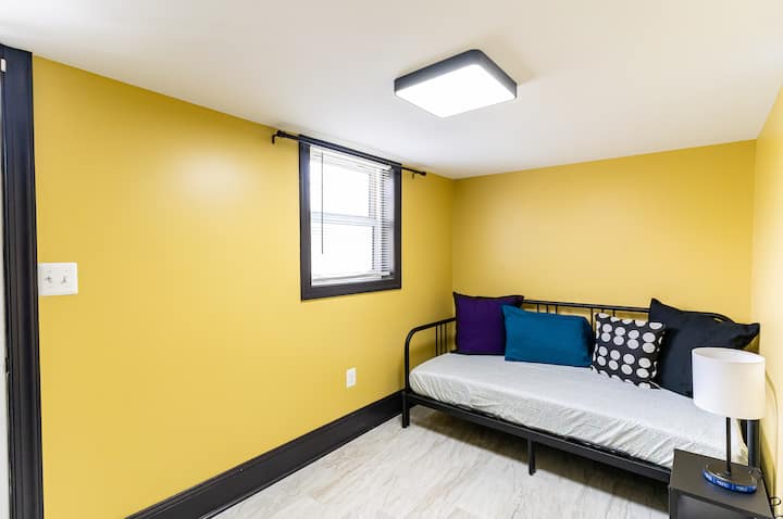 Bedroom 5 - equipped with 1 Pull-Out Sofa/Daybed which can be used as a single bed or lift and pull out the extra bed base to create a large double-bed.