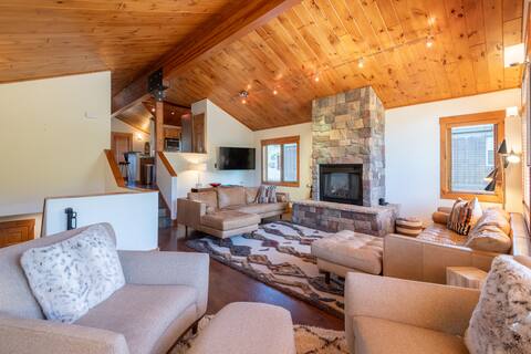 Idyllic Mountain Home + Lower Fees