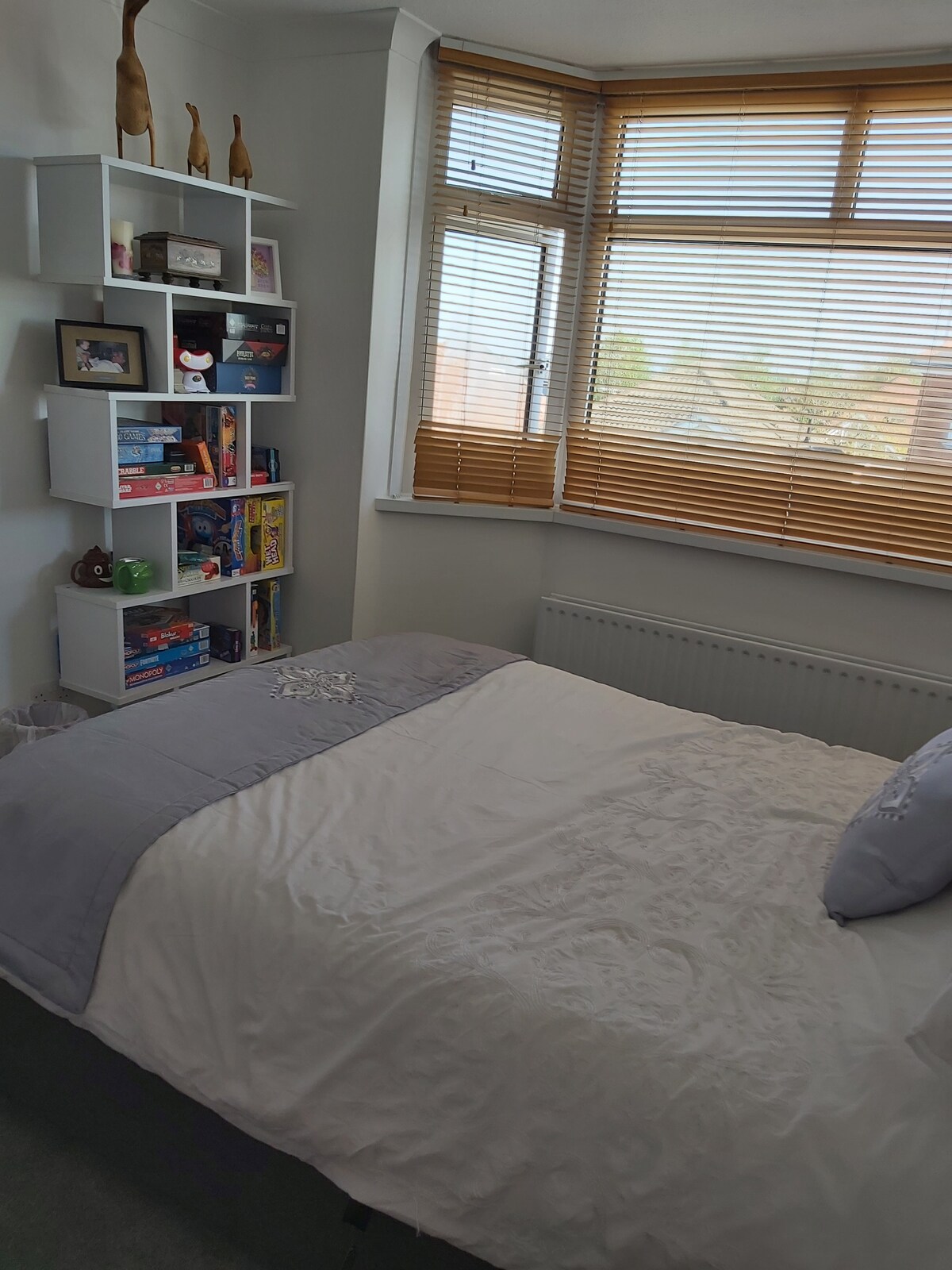 تطل على واجهة المنزل في كول دي ساك هادئة جدًا. تتوفر الكثير من الألعاب العائلية. 