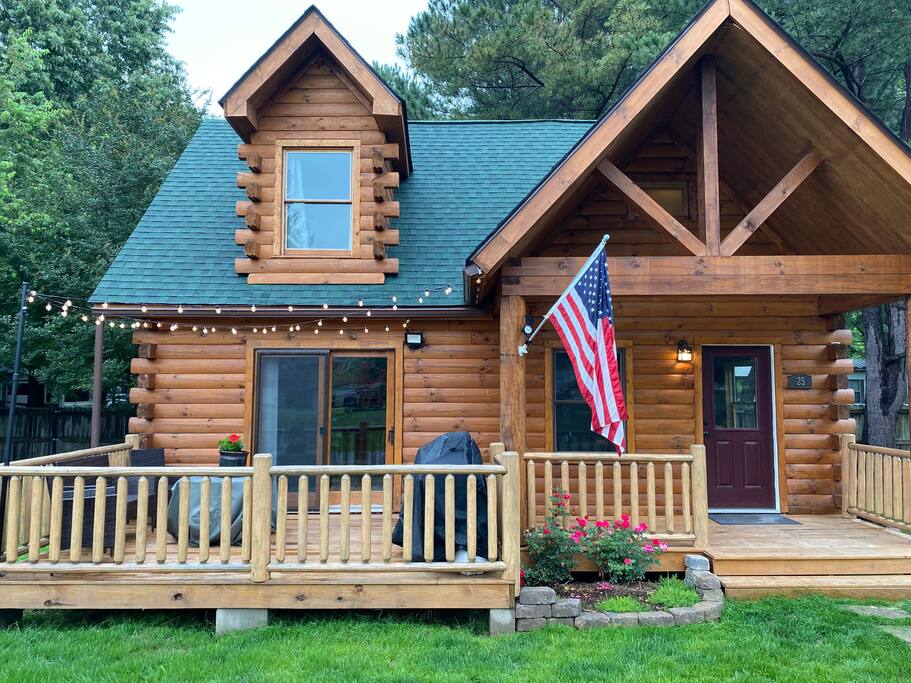2Bedroom Log Cabin at Swinging Bridge Cabins for Rent in Heber