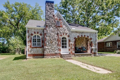 Charming 2BR/2BA Murfreesboro Getaway