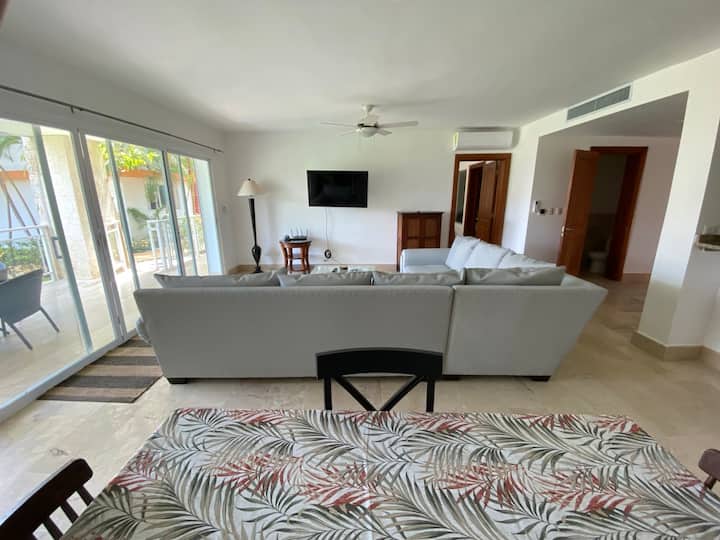 La sala de estar vista desde el comedor