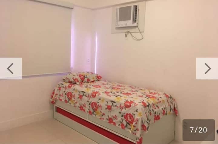 ห้องนอน 2 พร้อมห้องน้ำแบบย้อนกลับได้ 