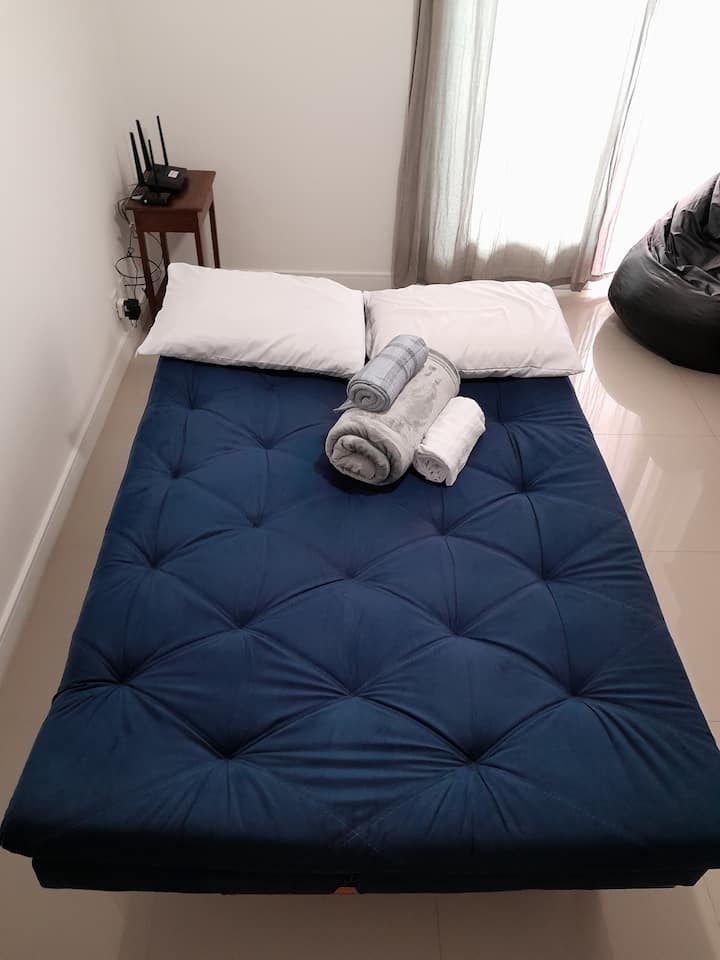 Sofá cama con capacidad para 2 personas