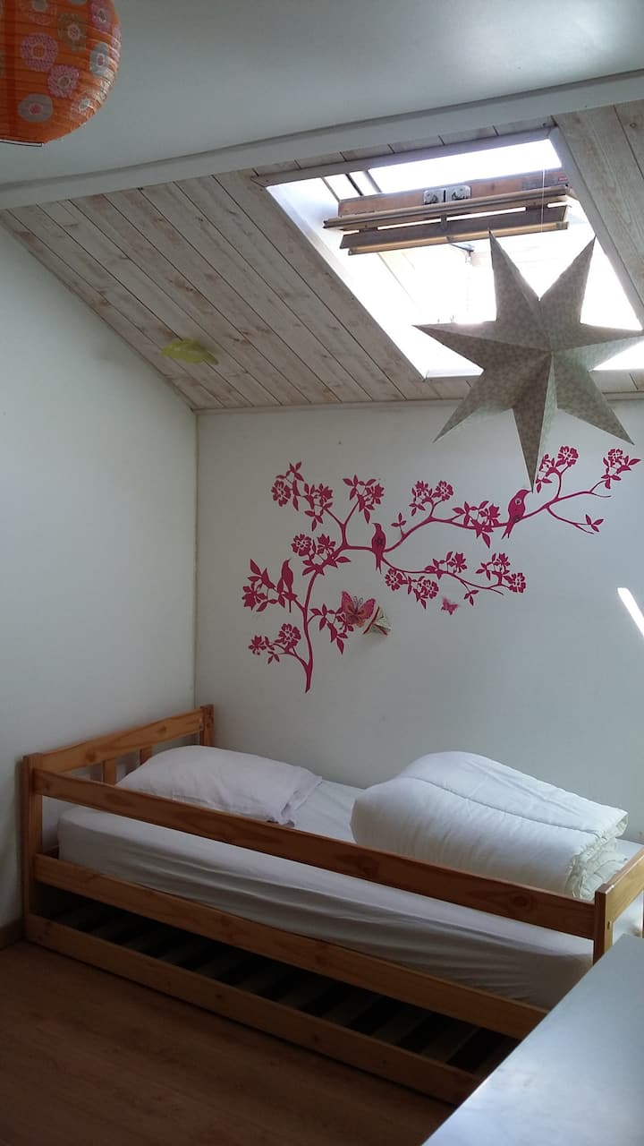 საძინებელი 1