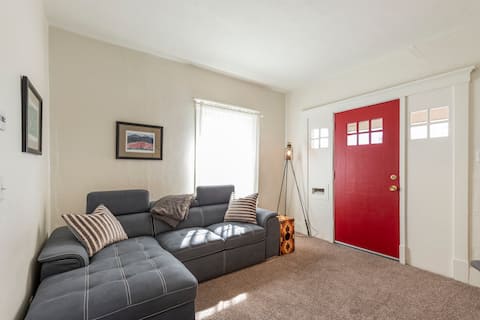 Top performing Airbnb: Delightful Duplex in East Liberty Park