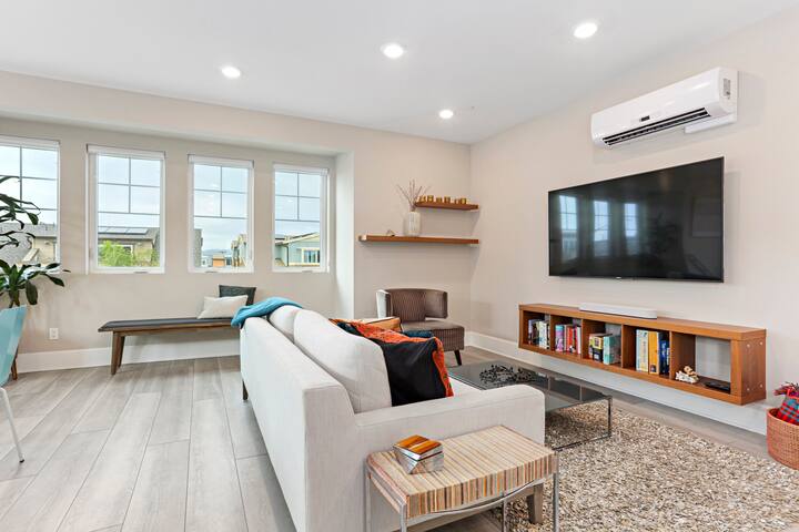 Modern Mission Beach Townhome – 3BR/2BA gallery image 5