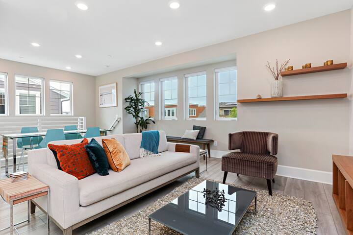 Modern Mission Beach Townhome – 3BR/2BA gallery image 2