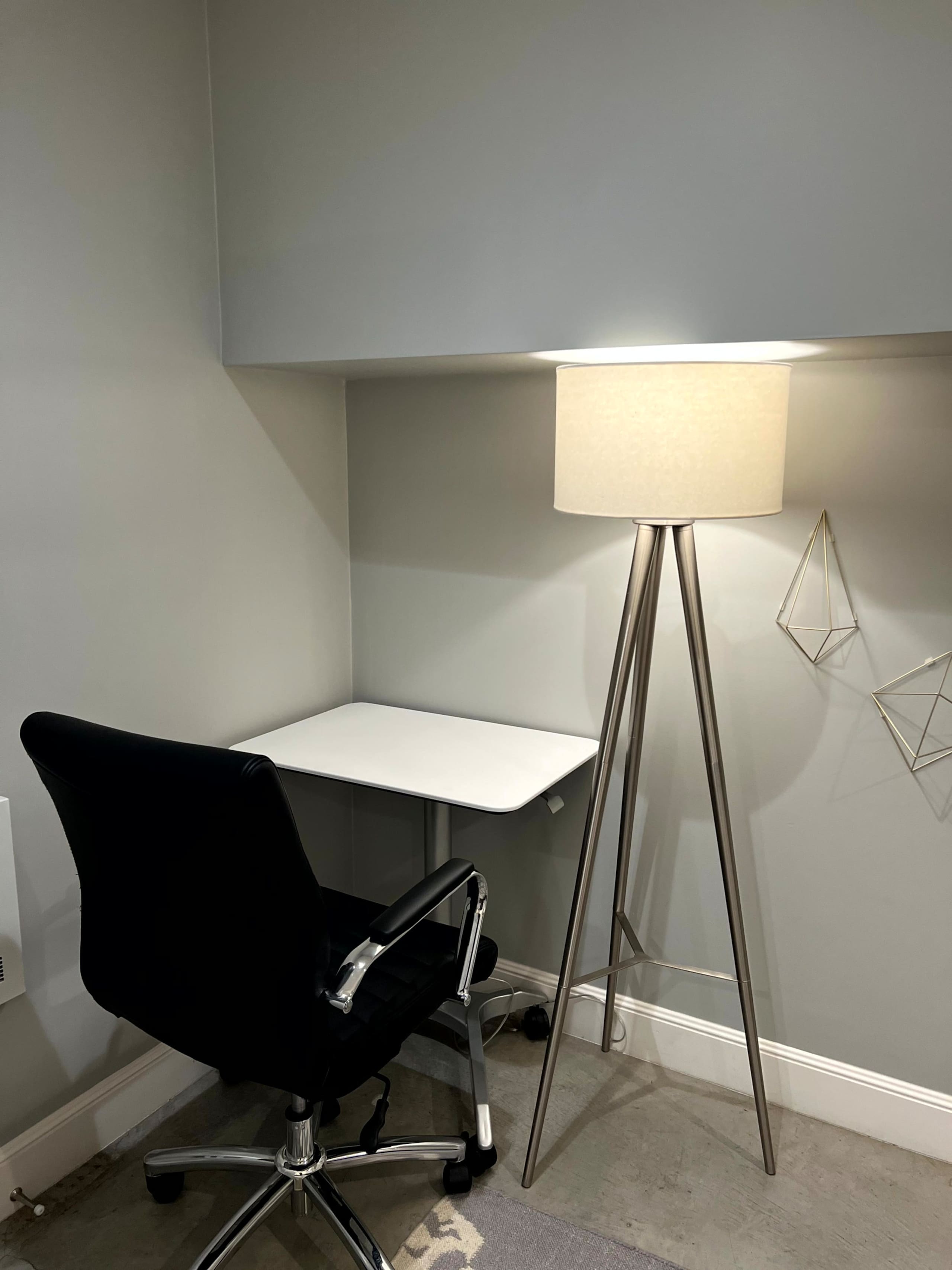 Victorian Garden Suite Steps to Painted Ladies - Image 14