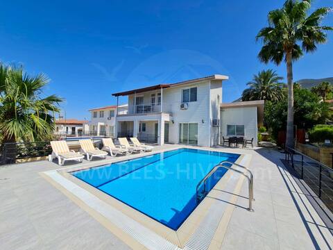 5 bedroom Bellapais villa with private pool