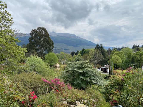 Loch Lomond holiday cottage, stunning views