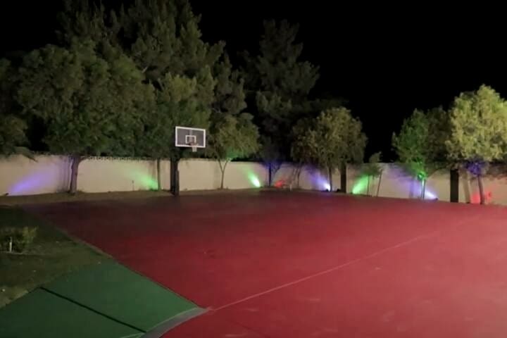 18 Bed-14 Bath-Near Strip-High-Tech-Meeting Room gallery image 2