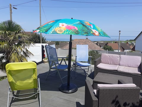 House with sea view, 300 meters from the beach