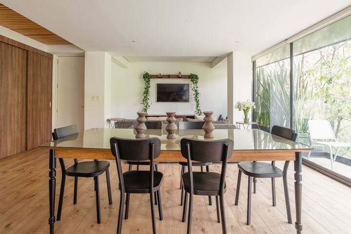 Cozy 3 BD Apartment gallery image 2